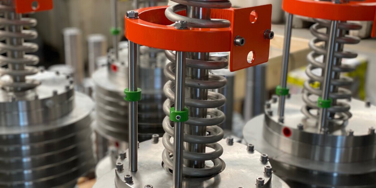 Project: buffers for barrier-fluid in mechanical double seals on tank transfer pumps